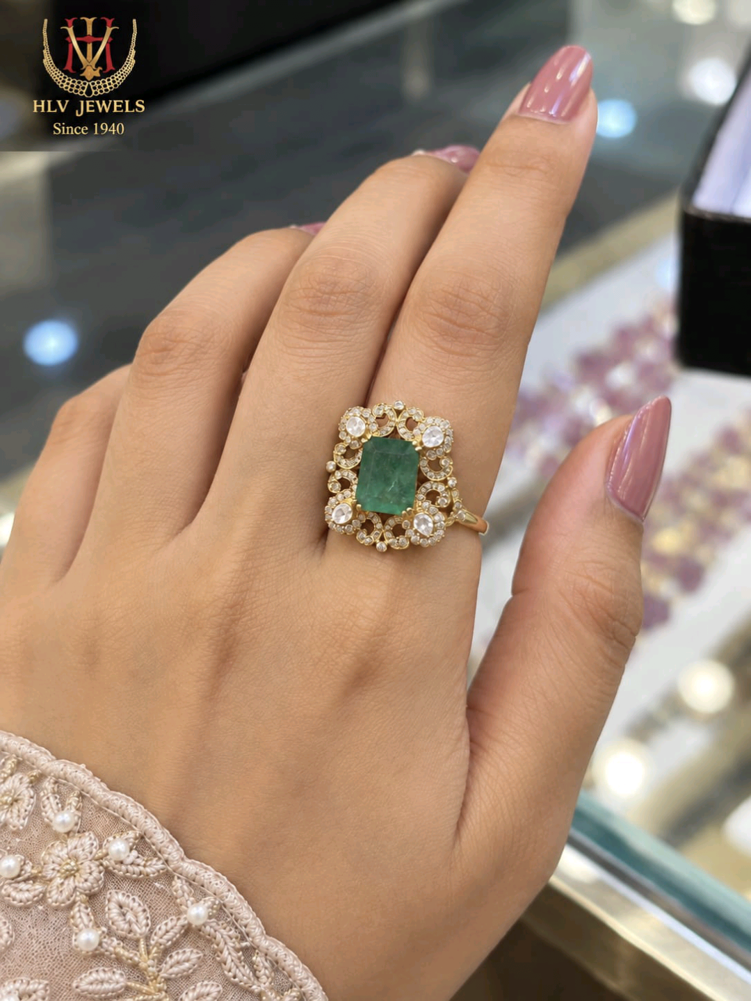 Polki Ring with Emerald Stone